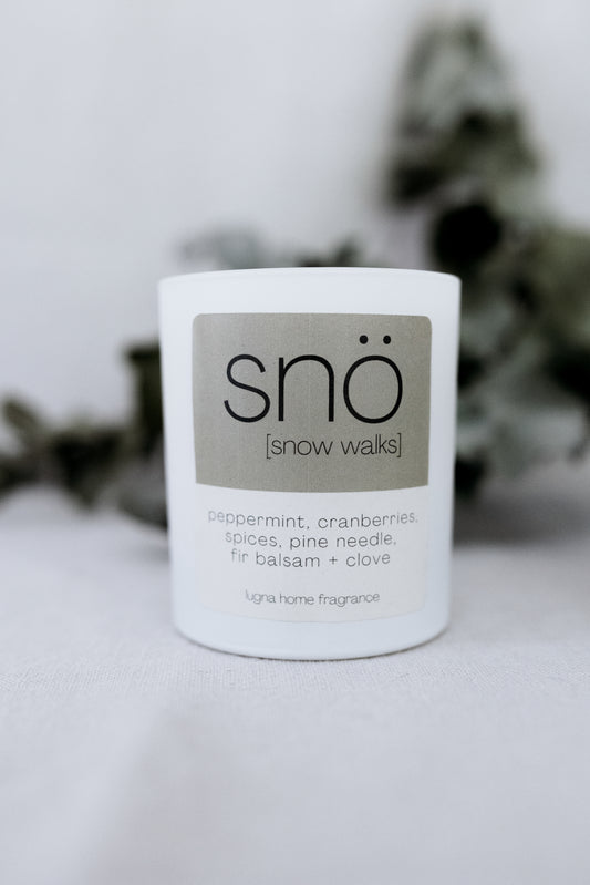 snö [snow walks] original candle